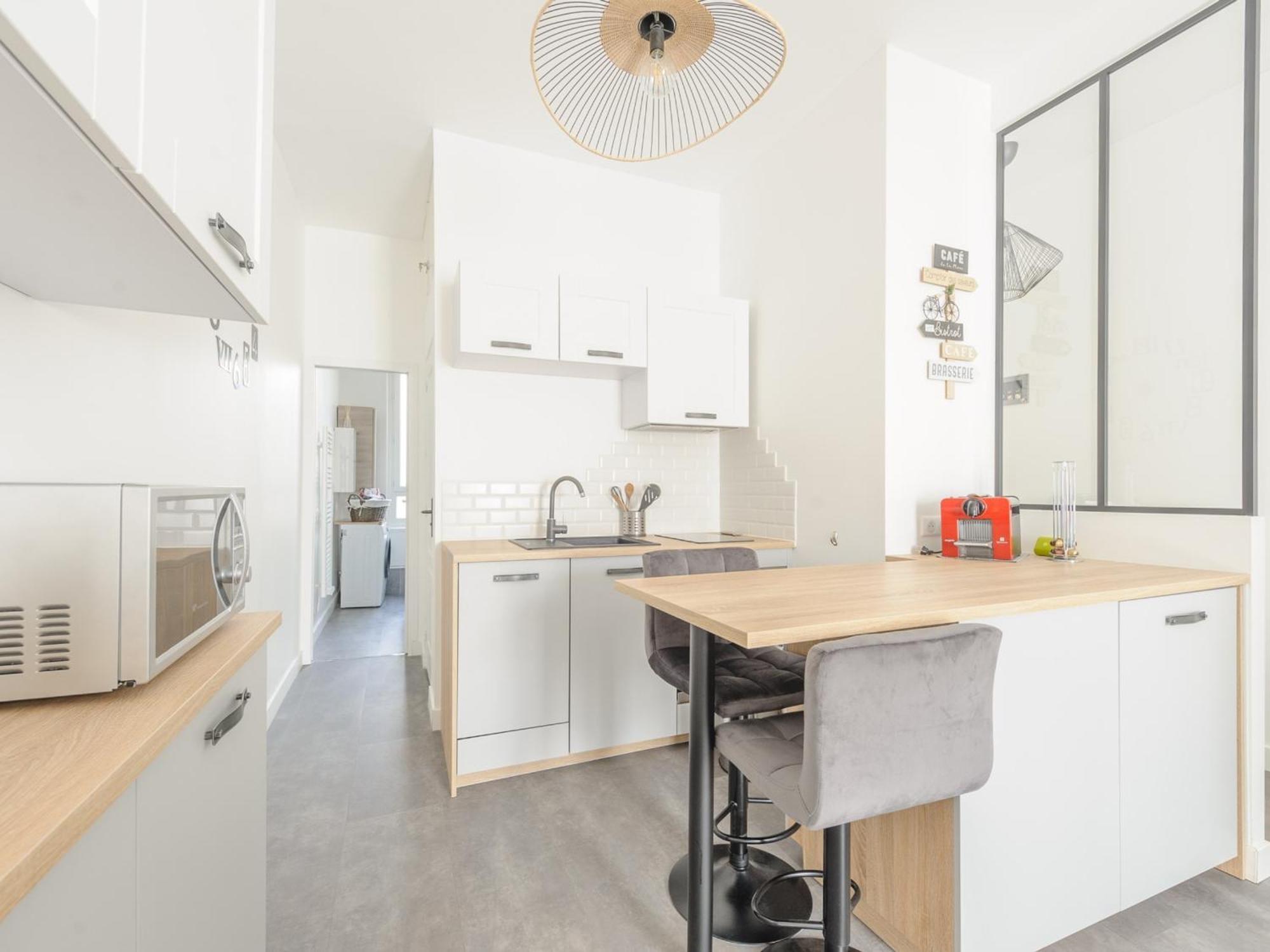 Studio Renove Au Coeur De La Rochelle, Marche A 25M, 2 Personnes, Wifi - Fr-1-535-43 La Rochelle  Exterior photo